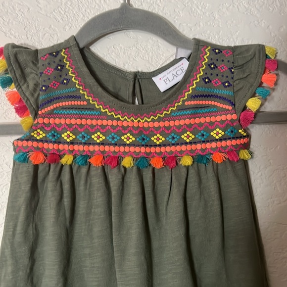 ***NWT*** Girls Dress Size 4 - Picture 2 of 6
